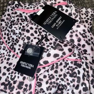 Brand new Women’s Simple Vera Vera Wang pj set with headband